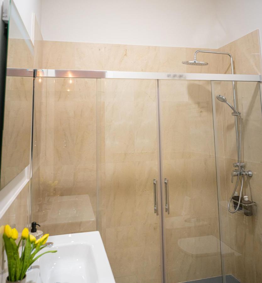 Apartamento Alma Sevilla Bagian luar foto